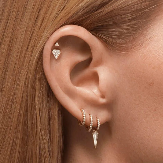 (Single)Invisible Set Trillion Cut Diamond Stud Earring