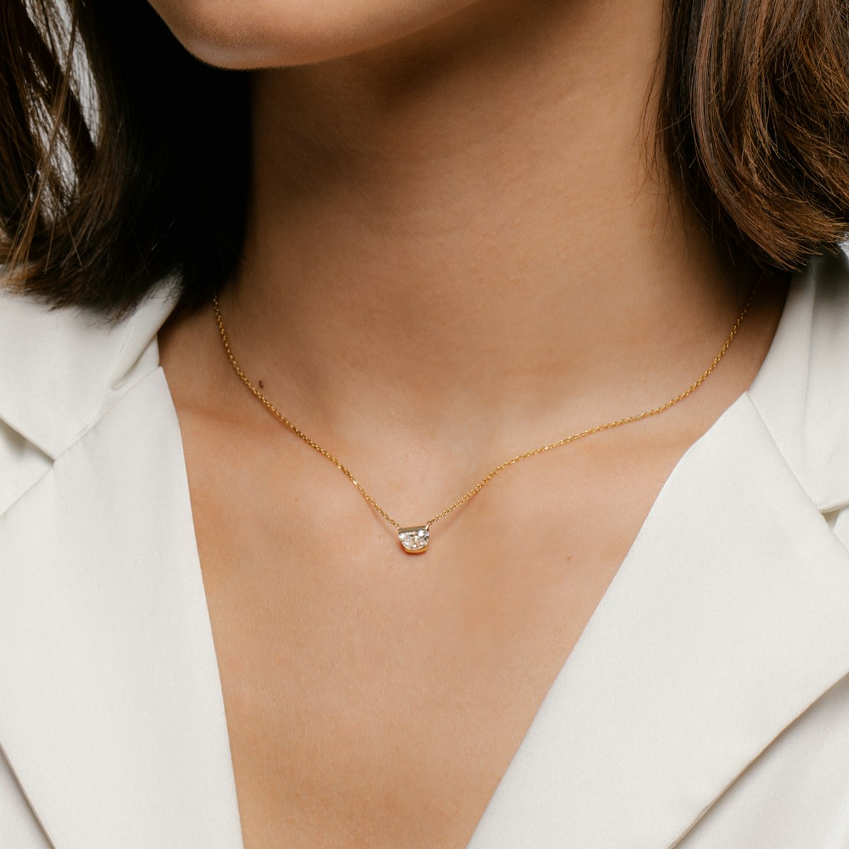 Knife-Edge Semi-Bezel Necklace